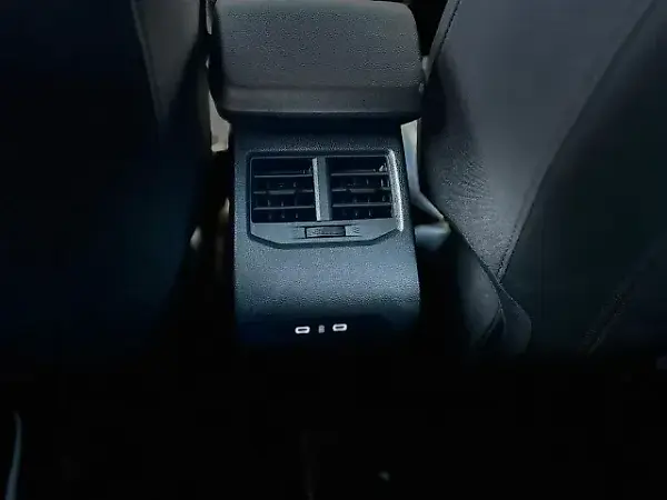 Renault Megane E-tech Electric - Imagem 18