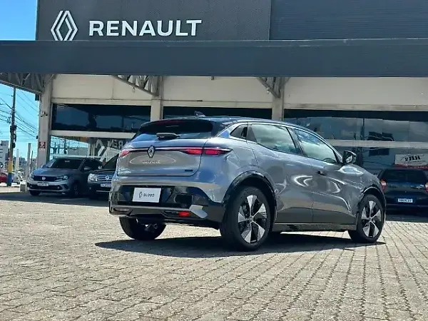 Renault Megane E-tech Electric - Imagem 6