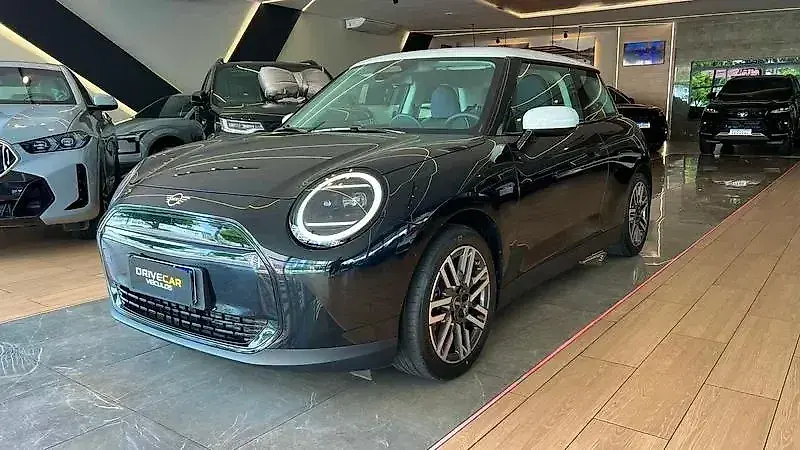 Mini Cooper SE - Imagem 1