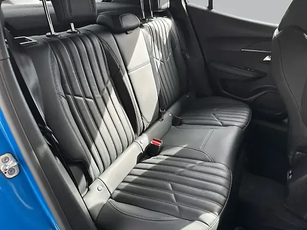 Peugeot E-2008 - Imagem 14