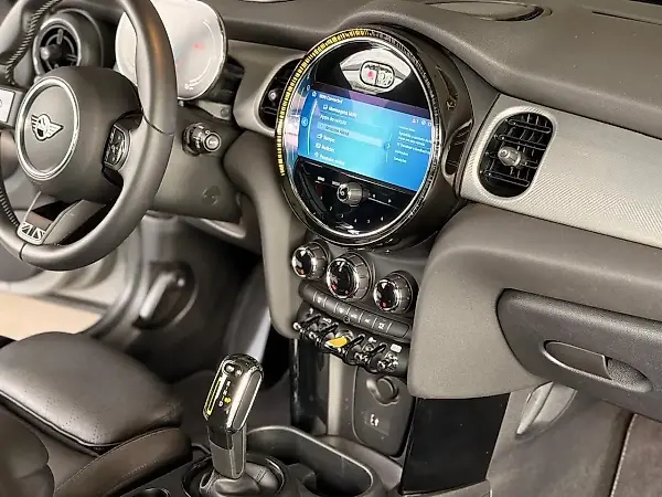 Mini Cooper SE - Imagem 14