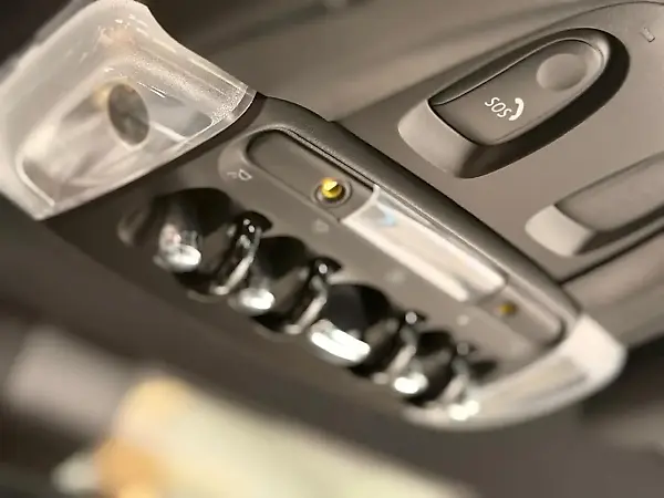 Mini Cooper SE - Imagem 16