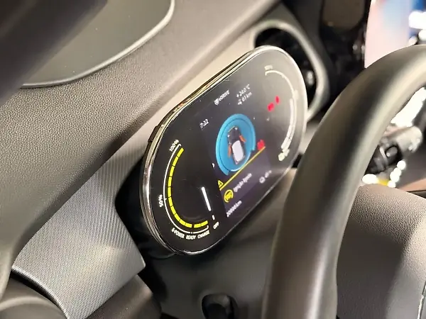 Mini Cooper SE - Imagem 18