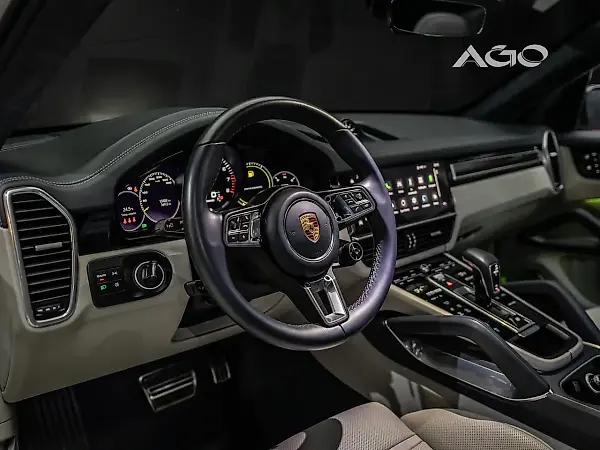 Porsche Cayenne E-hybrid - Imagem 9
