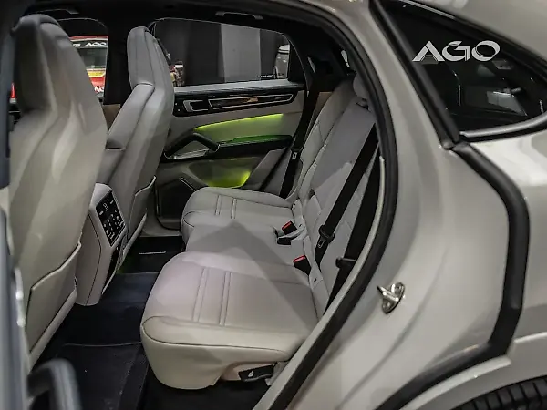 Porsche Cayenne E-hybrid - Imagem 12