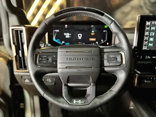 GMC Hummer EV SUV - Imagem 11