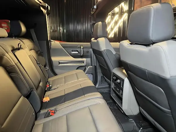 GMC Hummer EV SUV - Imagem 16