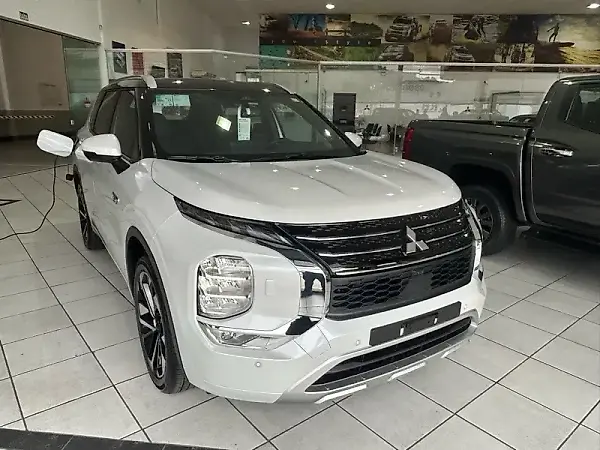 Mitsubishi Outlander - Imagem 6