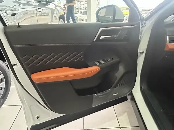 Mitsubishi Outlander - Imagem 8