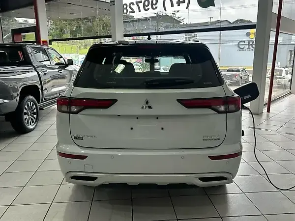 Mitsubishi Outlander - Imagem 4