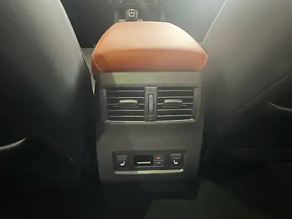 Mitsubishi Outlander - Imagem 14