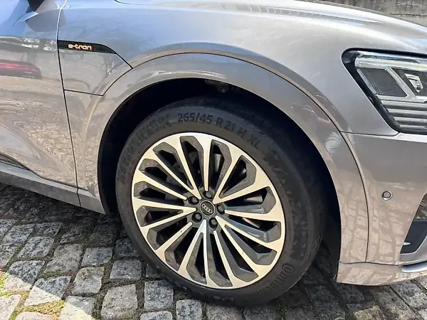 Audi E-tron Sportback - Imagem 7