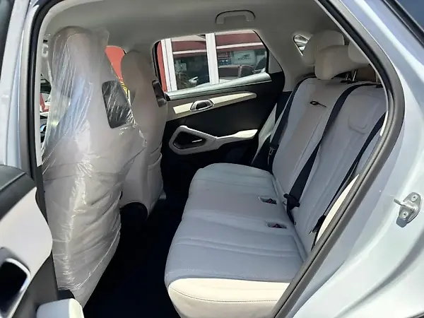 BYD Yuan Pro - Imagem 13