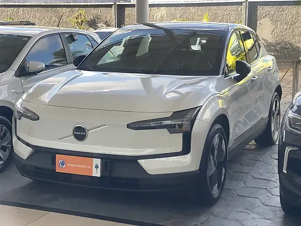 Volvo EX30 - Imagem 3