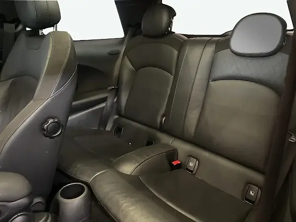 Mini Cooper SE - Imagem 13