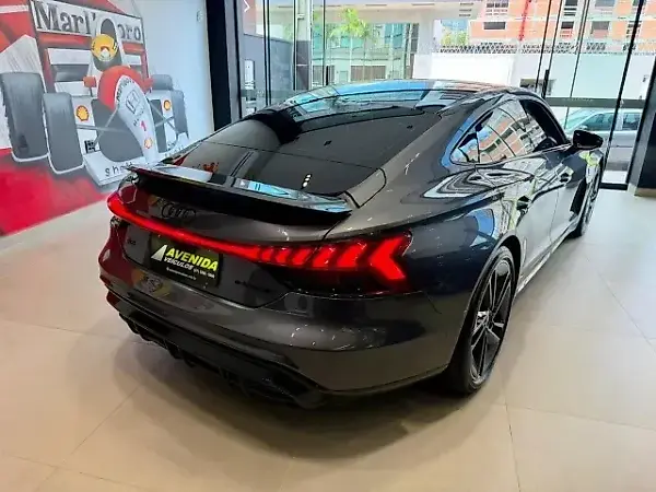 Audi Rs E-tron  GT - Imagem 6