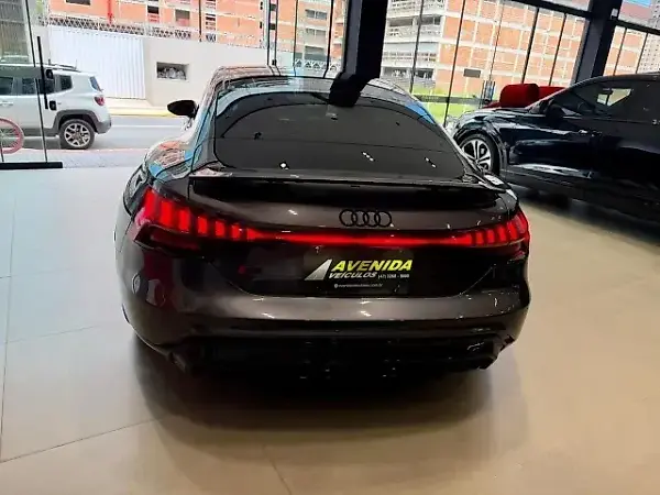 Audi Rs E-tron  GT - Imagem 8