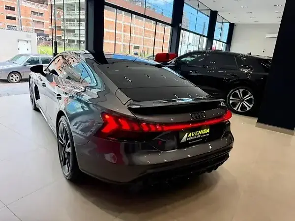 Audi Rs E-tron  GT - Imagem 9