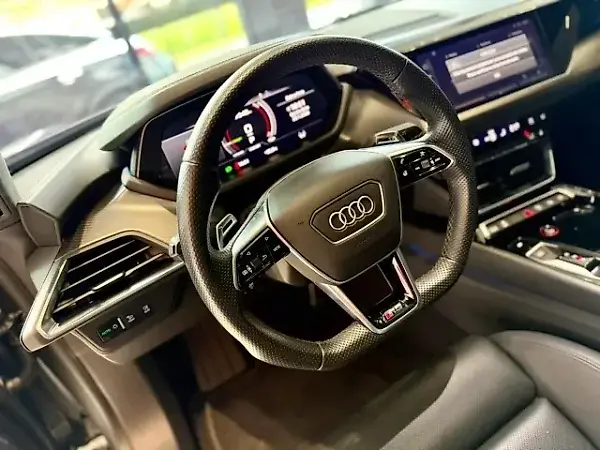 Audi Rs E-tron  GT - Imagem 13