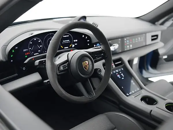 Porsche Taycan - Imagem 9