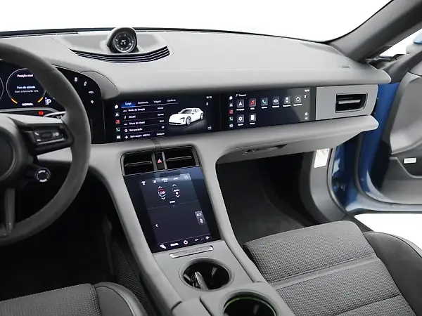 Porsche Taycan - Imagem 17