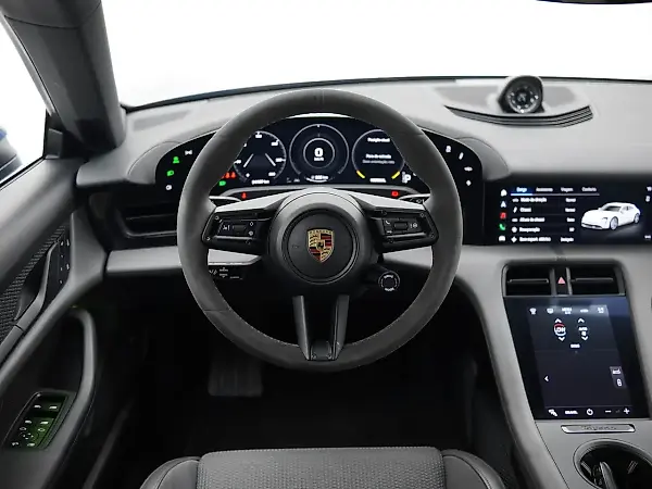 Porsche Taycan - Imagem 14