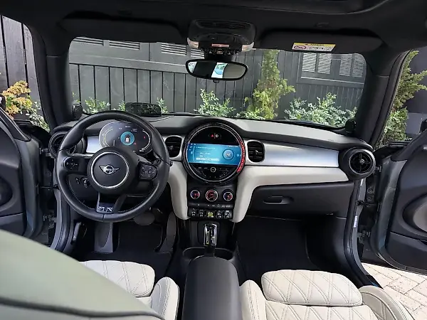 Mini Cooper SE - Imagem 15