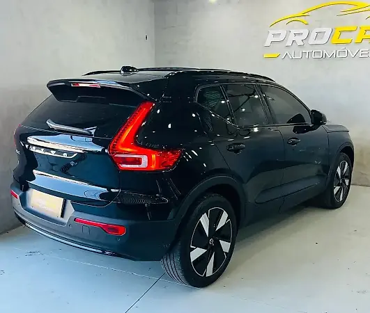 Volvo EX40 - Imagem 4