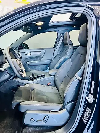 Volvo EX40 - Imagem 11