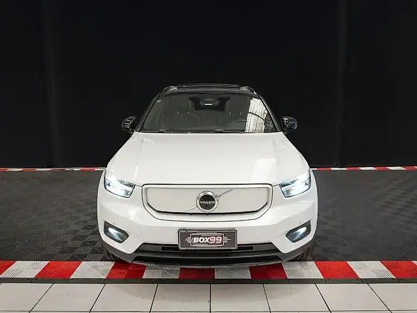 Volvo XC40 Recharge - Imagem 2