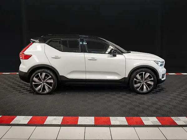 Volvo XC40 Recharge - Imagem 6