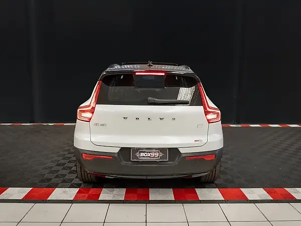 Volvo XC40 Recharge - Imagem 5