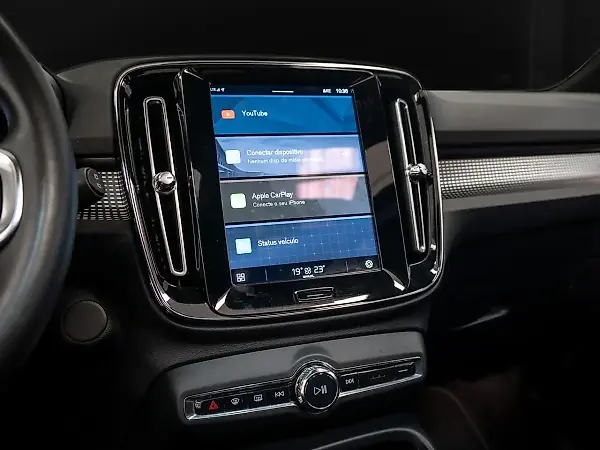 Volvo XC40 Recharge - Imagem 12