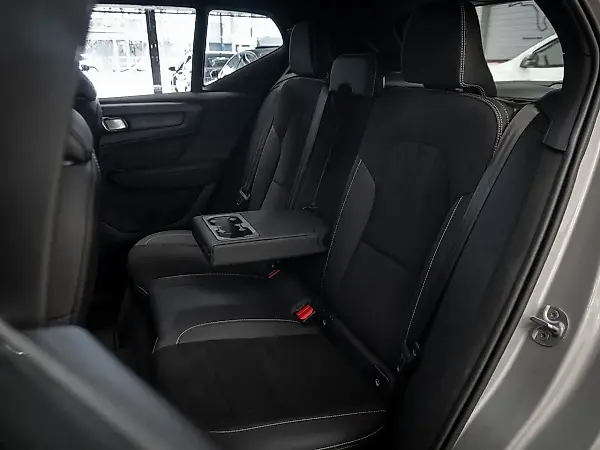 Volvo XC40 Recharge - Imagem 14