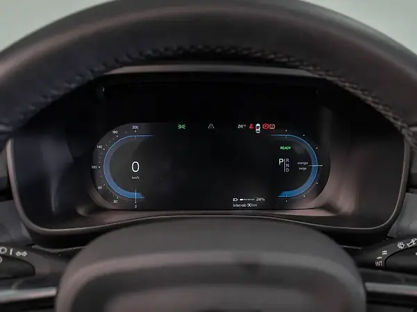 Volvo XC40 Recharge - Imagem 11