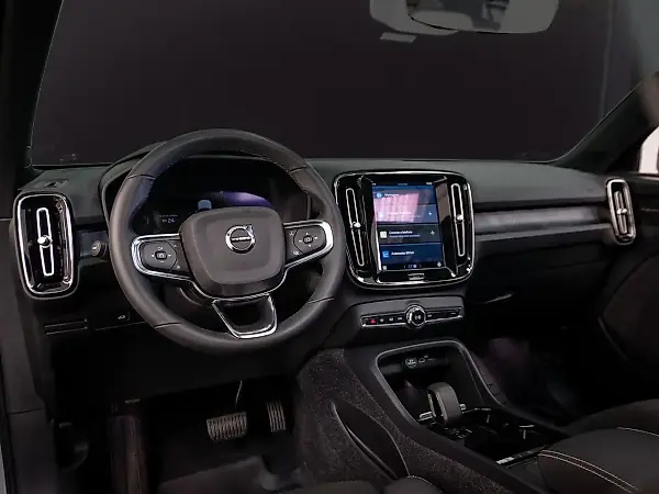 Volvo XC40 Recharge - Imagem 12
