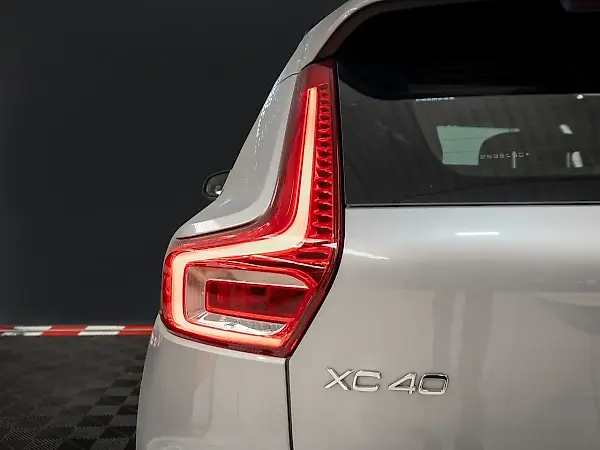 Volvo XC40 Recharge - Imagem 9