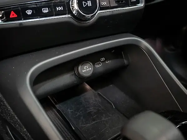 Volvo XC40 Recharge - Imagem 16