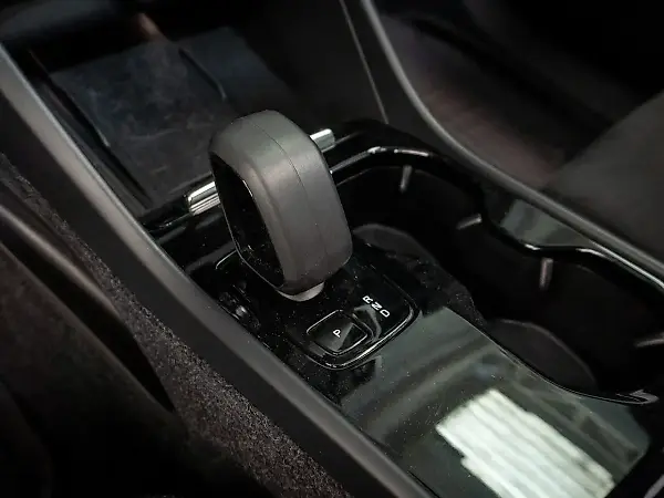 Volvo XC40 Recharge - Imagem 20