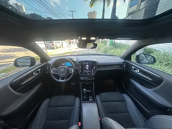 Volvo XC40 Recharge - Imagem 10