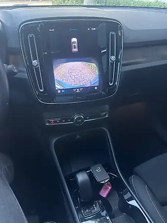 Volvo XC40 Recharge - Imagem 14