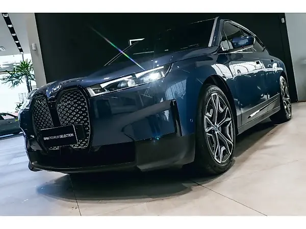 BMW Ix - Imagem 3