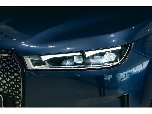 BMW Ix - Imagem 5