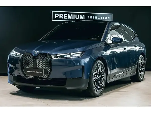BMW Ix - Imagem 1