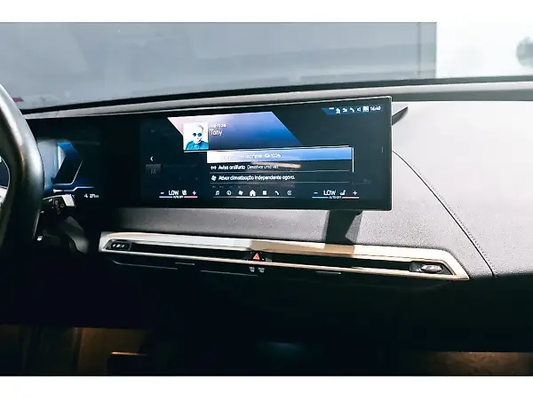BMW Ix - Imagem 17