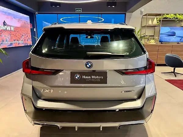 BMW IX1 - Imagem 4