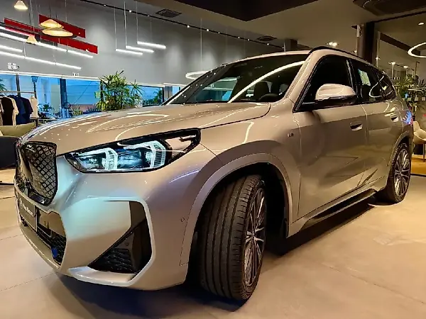 BMW IX1 - Imagem 6