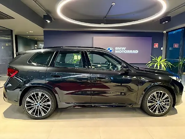 BMW IX1 - Imagem 2