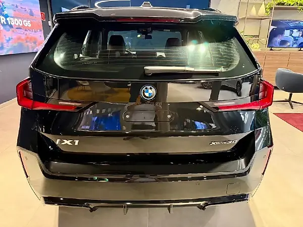 BMW IX1 - Imagem 4