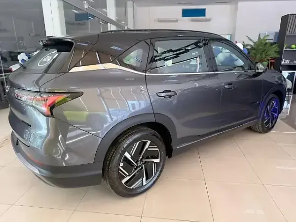 Chevrolet Captiva EV - Imagem 11